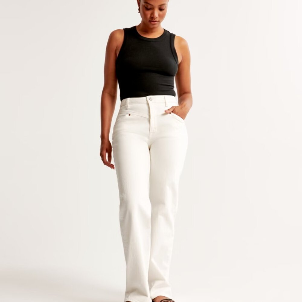 Abercrombie Curve Love High Rise 90s Relaxed Jean - Size 34R - BRAND NEW 75% OFF